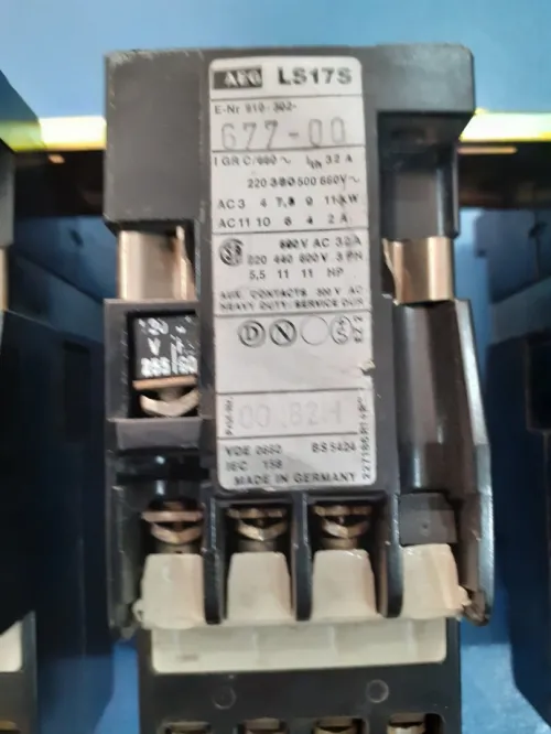 Contacteur AEG 15A 7.5KW  BOB 220VAC OCCASION