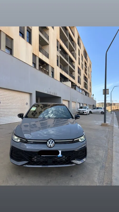 Volkswagen Golf 8 2025 Pro R-line