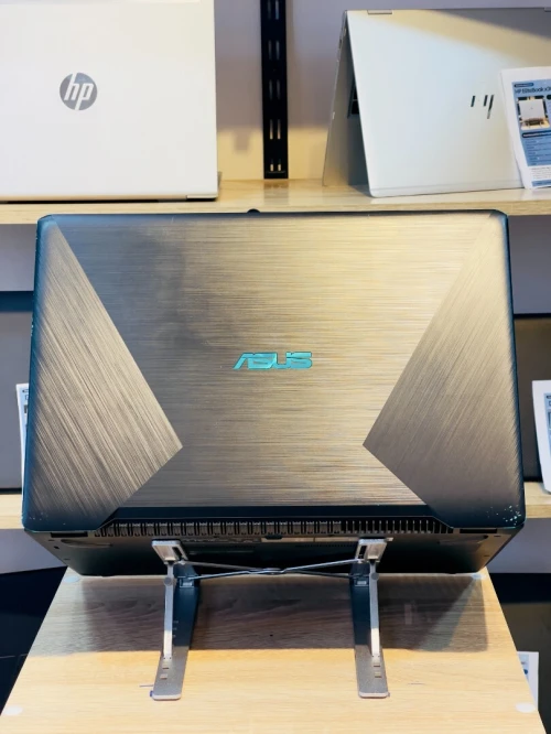 [VENDU] ASUS VivoBook FX570ZD  R5-2500U 16/128/1T GTX 1050 2GB