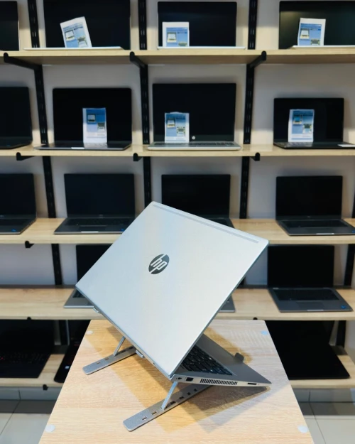 HP ProBook 440 G7      i5-10210U    8/256