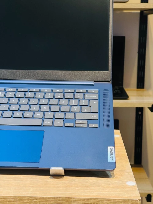 [VENDU] LENOVO Slim 3 Chrome 14M868