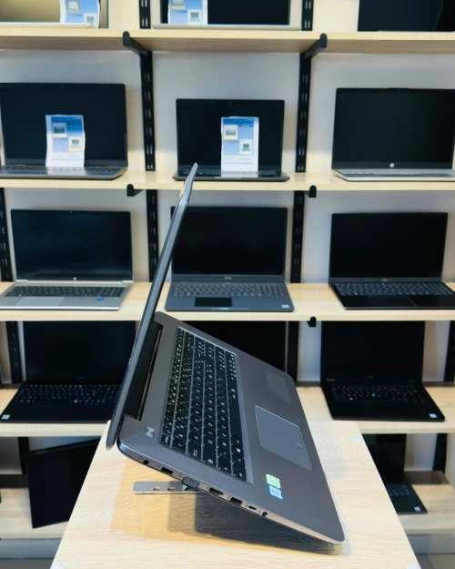[VENDU] ASUS R753UB-TY132T    i5-6200U   8/128/500  GT940M 2GB