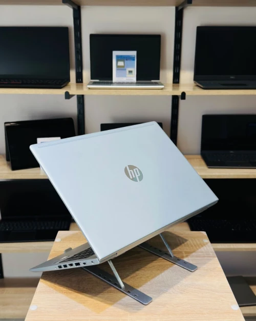 HP ProBook 450 G6  I7-8565U  16/256