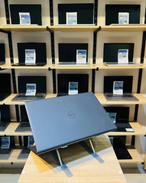 DELL 15 DC15250   Core 3-100U  8/512   120hz  cycle 4