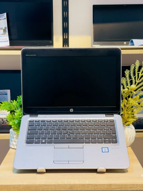 [VENDU] HP EliteBook 820 G3 i5-6200U 8/256