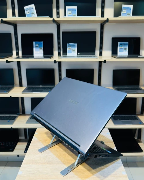 [VENDU] ACER Aspire A715-75G    i7-9750H  16/512  GTX 1650 4GB