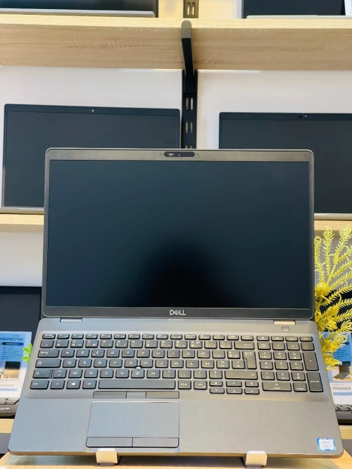 [VENDU] Dell Precision 3541 P80F i5-9300H 16/512 Quadro P620 4GB
