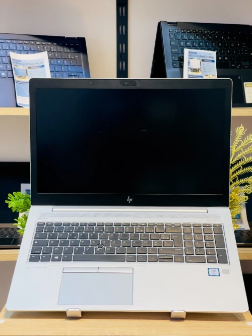[VENDU] HP EliteBook 850 G5 I5-8250U 16/256 RX 540 2GB