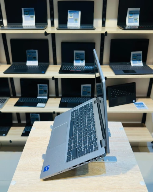 DELL Latitude 5420    i5-1145G7    16/256