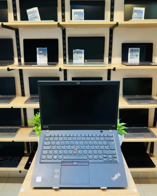 LENOVO ThinkPad T490s    I5-8265U  16/512  BIOS verrouillé