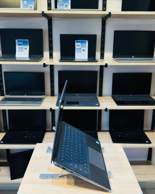 [VENDU] DELL Latitude 3301  I5-8265U 8/256