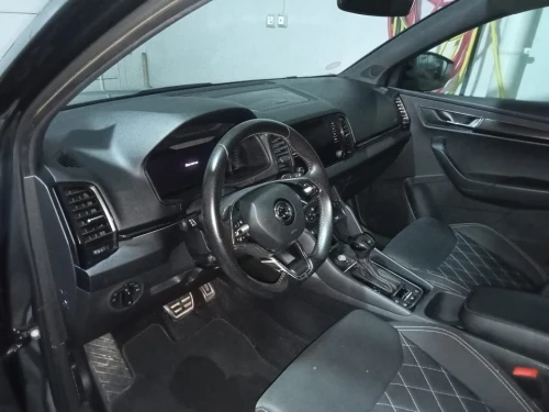 Skoda Karoq 2021 Sport line Black black