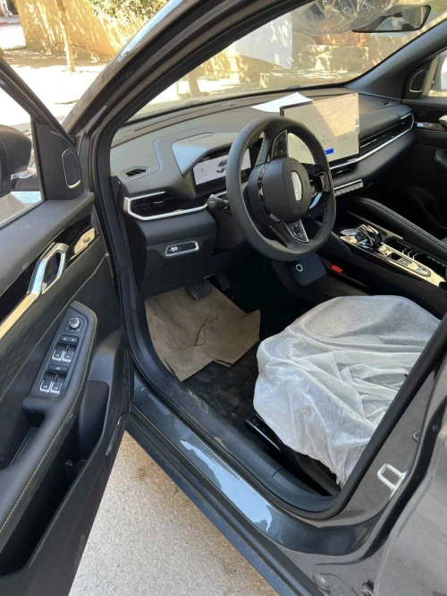 Geely Coolray 2025 