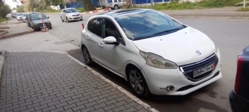 Peugeot 208 2014 Allure