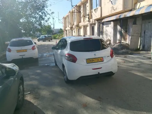 Peugeot 208 2014 Allure