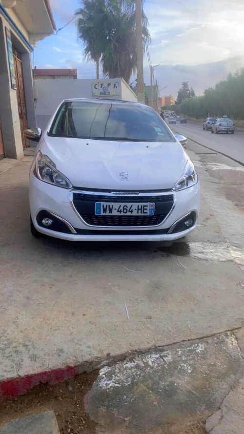 Peugeot 208 2018 Allure Facelift