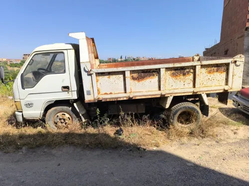 Camion à benne 2.45 tonnes FOTON BJ4010D 2011