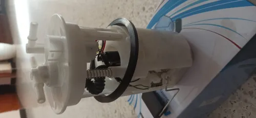 Je mets en vente une pompe à essence Hyundai accent GLS
