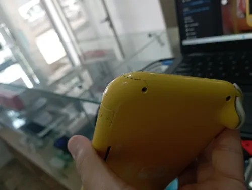 Nintendo Switch Lite flashé 64gb carte memoire