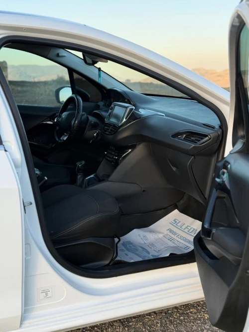 Peugeot 208 2019 Allure