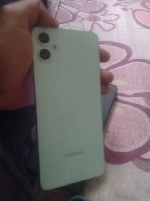 Samsung M05