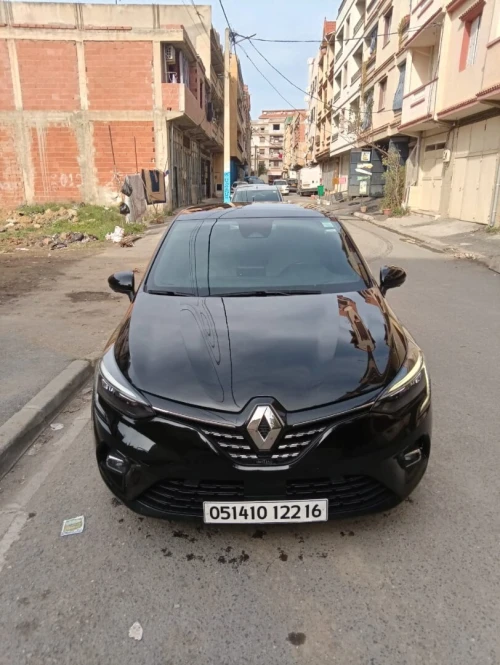 Renault CLIO 5 2022 initiale paris