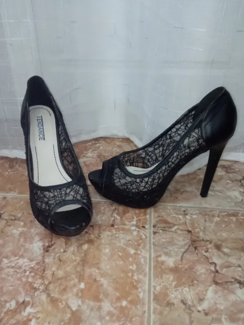 Chaussures de soirée élégante- style, confort et glamour