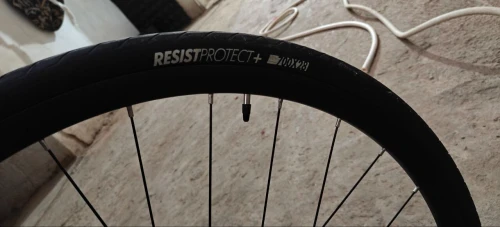 vélo de route triban rc 120 très bonne état taille XL