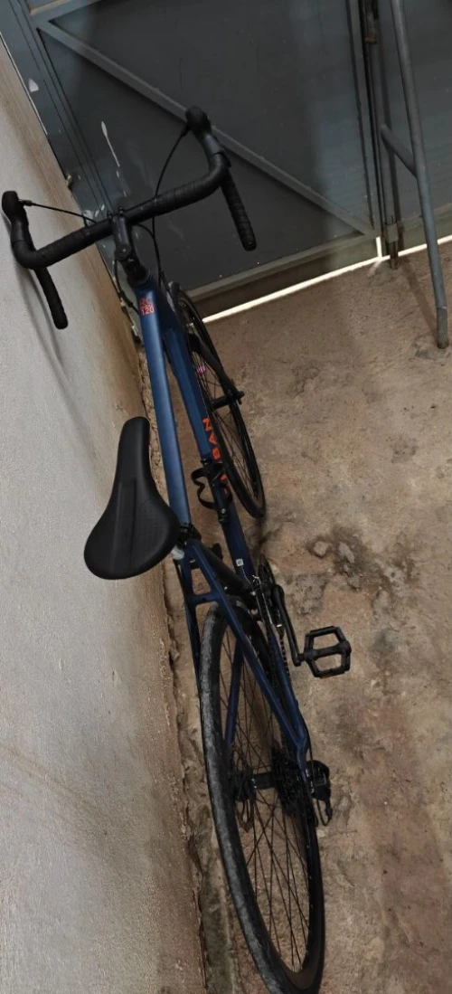 vélo de route triban rc 120 très bonne état taille XL