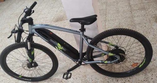 Vend en lot au revendeurs Vélo - trotinettes et fauteuil roulant