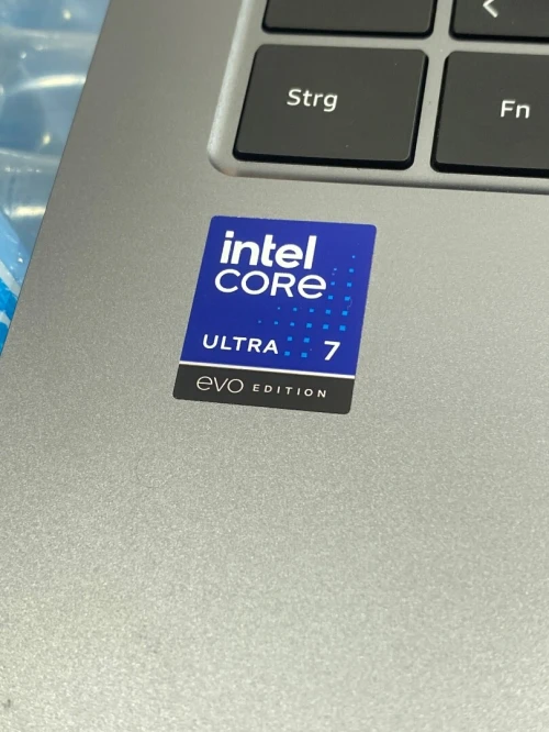 SAMSUNG GALAXY BOOK 5 PRO ultra 7-258v