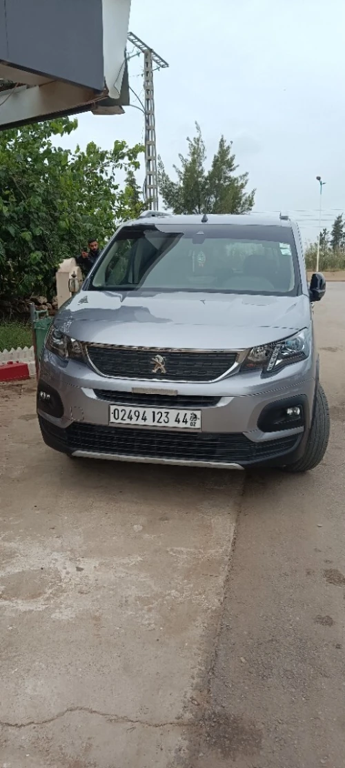 Peugeot Rifter 2023 Active Pack