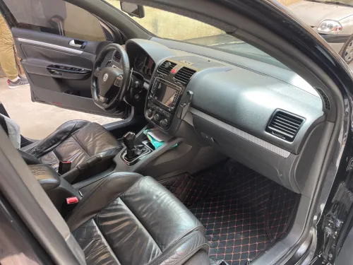 Volkswagen Golf 5 2008 R32