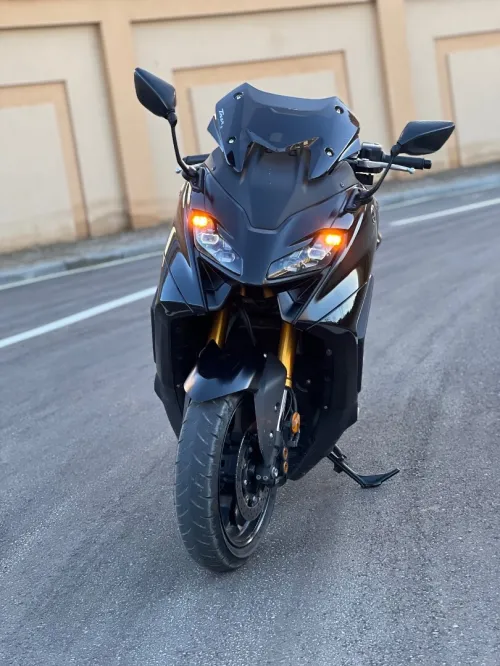 YAMAHA TMAX 2021