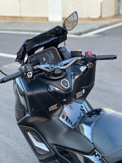 YAMAHA TMAX 2021