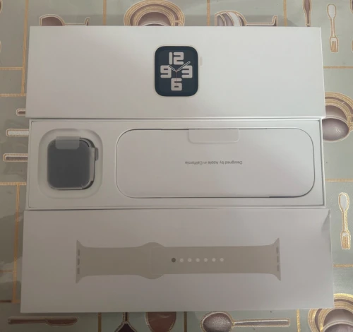 Appel Watch SE (Gen2) 40mm ( Jamais utiliser )