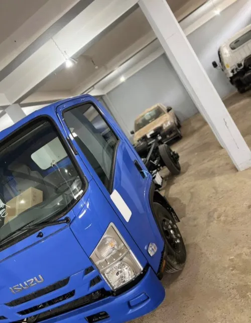 Isuzu Isuzu npr 2026