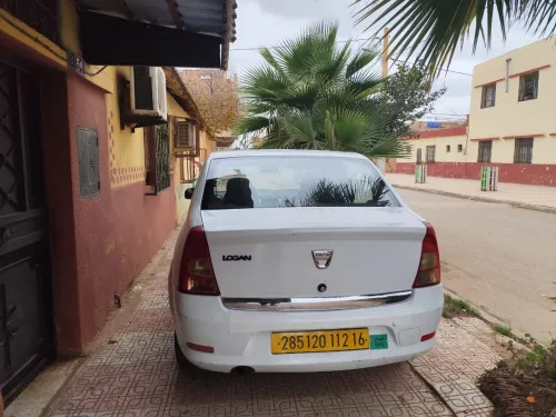 Dacia Logan 2012 