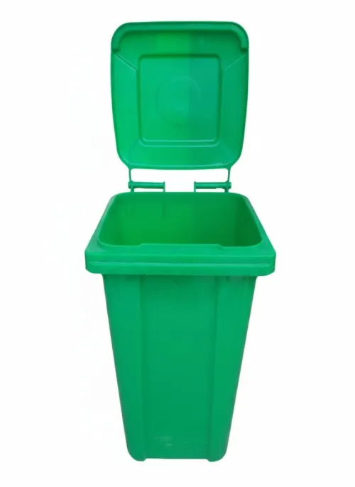 LES POUBELLES EN PLASTIQUE