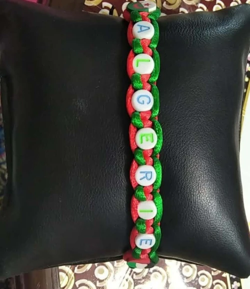 Bracelets / أساور