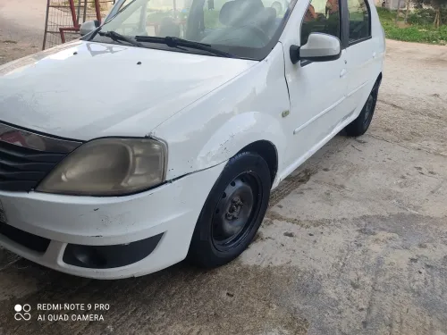Dacia Logan 2013 Latot