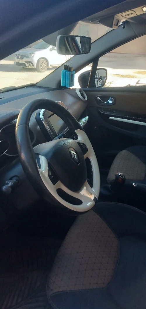 Renault Clio 4 2014 Havana