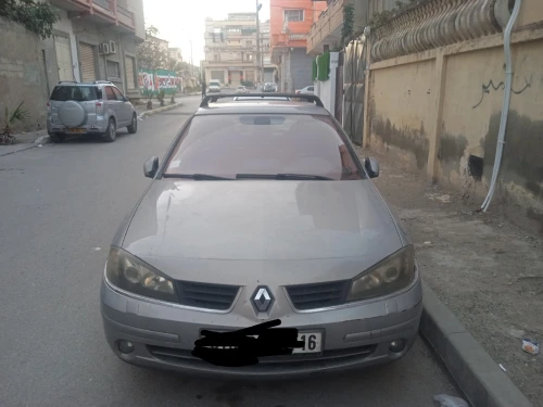 Renault Laguna 2 2001 Initial Paris
