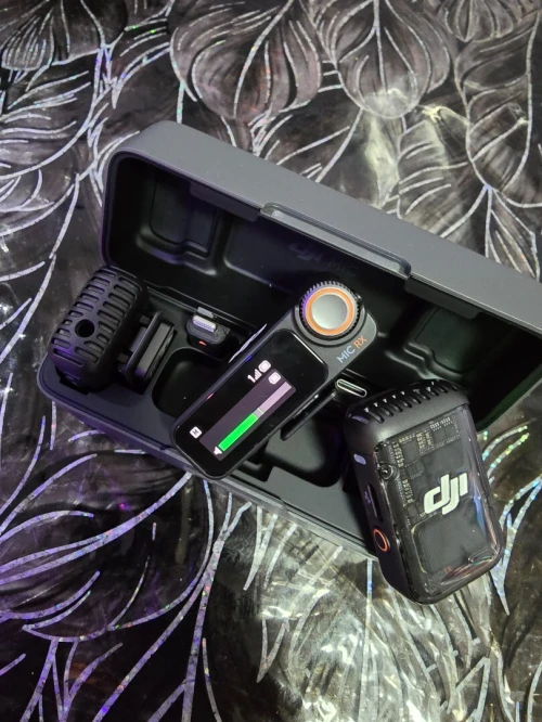DJI Mic 2 (2 TX + 1 RX + Boîtier recharge) - Compact et Portable micros Lavalier sans Fil