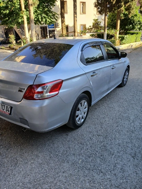 Peugeot 301 2013 Fennec