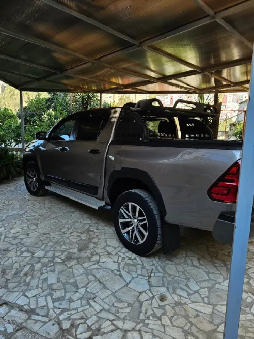 Toyota Hilux 2021 