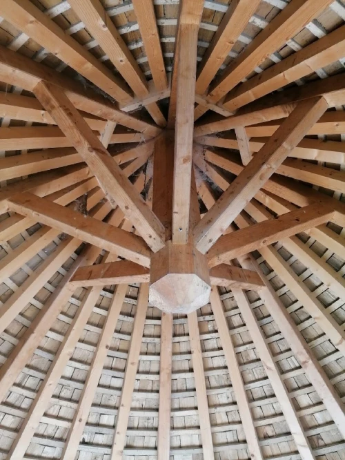 Construction maison bois .Charpente bois et couverture toiture 