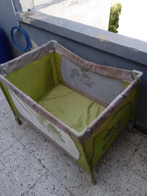 Poussette et lit bébé 