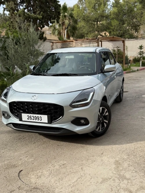 Suzuki Swift 2025 GLX
