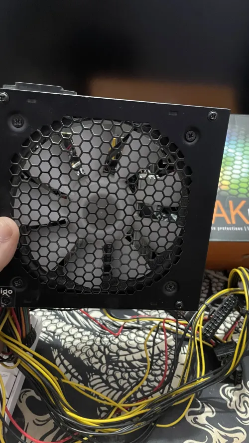 للبيع بور سبلاي aigo DRAK 600W
